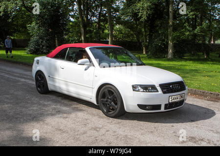 2002 blanc Audi A4 Sport Cabriolet; voitures classiques de voiture, historisques, moteurs vintage et collectables au salon de transport Lytham Hall, Banque D'Images