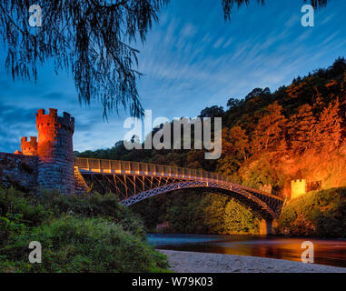 Craigellachie Bridge at night, près de l'Aberlour, Moray, Ecosse, Royaume-Uni Banque D'Images