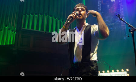 Glasgow, Ecosse, Royaume-Uni. 1er août 2019. Tom Grennan joue un spectacle intimiste au St Luke's et le boeuf ailé,Crédit : Stuart Westwood/Alamy Banque D'Images