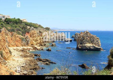 Côte Rocheuse à Praia n'Arrifao près de Albufeira Banque D'Images