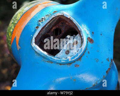 Vue rapprochée de l'old rusty indicateur de cyclomoteur. Banque D'Images
