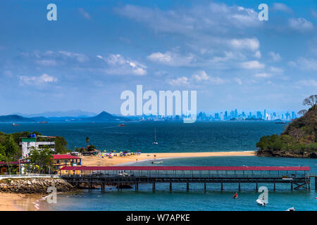 La destination de l'île de Taboga fleur près de Panama City dans l'Océan Pacifique Banque D'Images