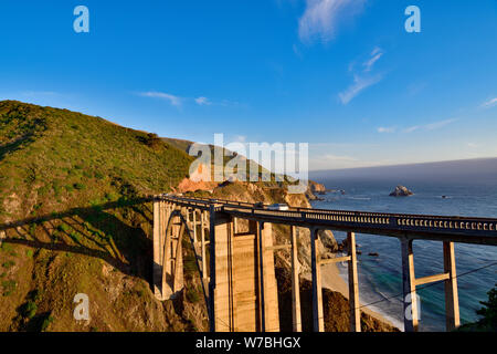 Bixby Creek Bridge sur l'autoroute Un, en Californie. USA Banque D'Images