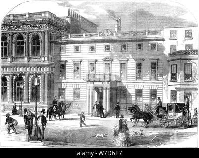 Le nouveau bureau du département de la guerre, Buckingham House, Pall Mall, Londres, 1855. Artiste : Inconnu Banque D'Images