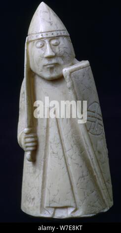 Chevalier - Le Lewis Chessmen, (Norvégien ?), c1150-c1200. Artiste : Inconnu Banque D'Images