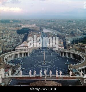 Vue depuis le dôme de St Pierre de Rome, 17e siècle. Artiste : Gian Lorenzo Bernini Banque D'Images