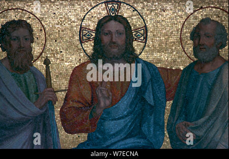 Mosaïque paléochrétienne du Christ avec les Saints Paul et Pierre, 1er siècle. Artiste : Inconnu Banque D'Images