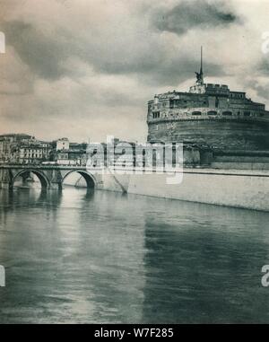 Castel Sant'Angelo, Rome, Italie, 1927. Artiste : Eugen Poppel. Banque D'Images