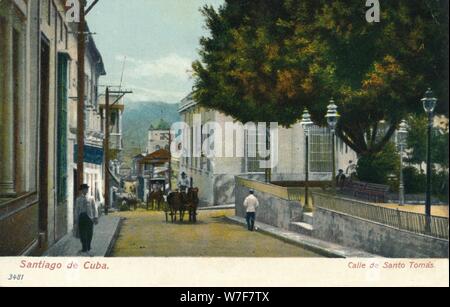 Santiago de Cuba - "Calle de Santo Tomas', c1910. Artiste : Inconnu. Banque D'Images