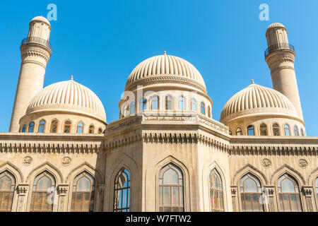 Bibi-Heybat, Baku, Azerbaïdjan - 11 mai, 2019. Les minarets et les dômes de la mosquée Bibi-Heybat à Bakou. La structure existante, construite dans les années 90, est un Banque D'Images