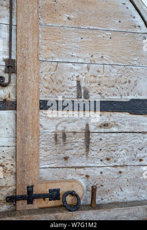 Roussi sur des griffes de Black Shuck le diable de chien Bungay dans l'église Holy Trinity, Blythburgh, Suffolk, Angleterre, RU Banque D'Images