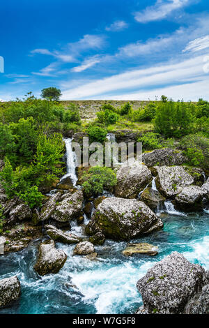 Le Monténégro, Podgorica à wateralls "niagara falls à l'extérieur de la ville en vert paradis de la nature paysage Banque D'Images