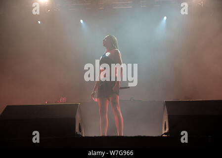 BONTIDA POUR, Roumanie - 19 juillet 2019 : le rappeur estonien excentrique Tommy Cash l'exécution d'un concert live au festival Château électrique Banque D'Images