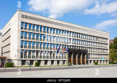 Le parlement slovène entrée bâtiment bâtiment de l'Assemblée nationale Šubičeva ulica Trg Republike Replublic square Ljubljana Slovénie eu Europe Banque D'Images