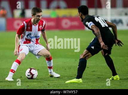 6 août 2019 ; Rajko Mitic Stadium, Belgrade, Serbie ; Ligue des Champions 3e manche de qualification Premier tour à l'étoile rouge de Belgrade contre FC Copenhague ; Marin de l'étoile rouge Belgrade prend sur Zeca du FC Copenhague - usage éditorial Banque D'Images