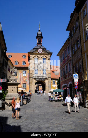 Rue menant à l'Ancien hôtel de ville de Bamberg, Allemagne Banque D'Images