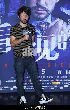 Le scénariste et réalisateur espagnol Oriol Paulo assiste à un événement de première de son nouveau film ''l'Invisible Guest'' à Beijing, Chine, 12 septembre 2017. Banque D'Images