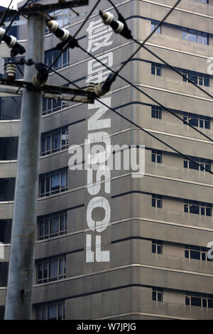 --FILE--Vue du bâtiment du siège de Fosun Group à Shanghai, Chine, 11 décembre 2015. Fosun International Ltd., une des sociétés du Banque D'Images