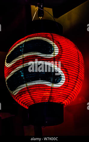 Tokyo, Japon - 12 mai 2019 : Ichiran est un Ramen ramen populaires au Japon, connu pour servir des plats délicieux ramen en cabines individuelles derrière les rideaux pour tous Banque D'Images