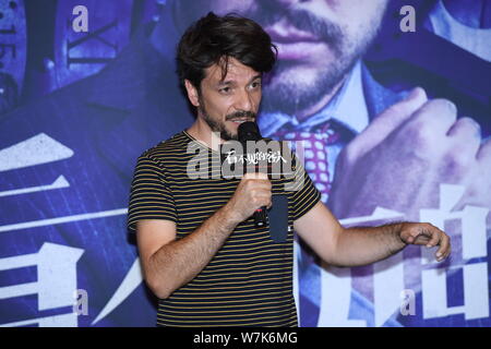 Le scénariste et réalisateur espagnol Oriol Paulo assiste à un événement de première de son nouveau film ''l'Invisible Guest'' à Beijing, Chine, 12 septembre 2017. Banque D'Images