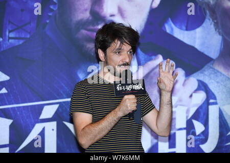 Le scénariste et réalisateur espagnol Oriol Paulo assiste à un événement de première de son nouveau film ''l'Invisible Guest'' à Beijing, Chine, 12 septembre 2017. Banque D'Images