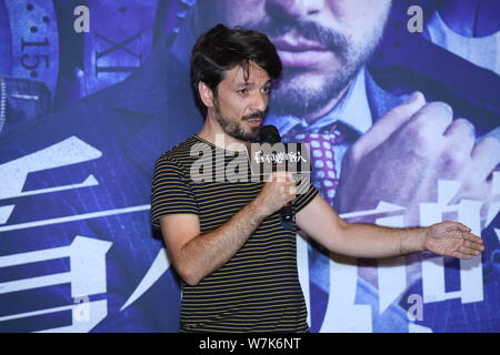 Le scénariste et réalisateur espagnol Oriol Paulo assiste à un événement de première de son nouveau film ''l'Invisible Guest'' à Beijing, Chine, 12 septembre 2017. Banque D'Images