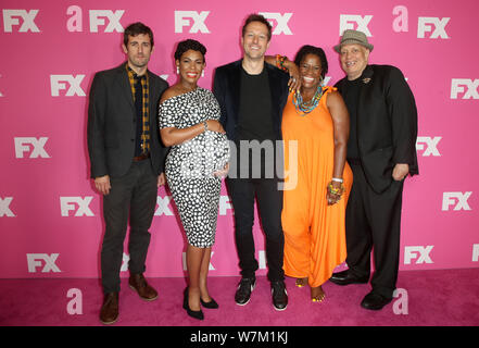 Los Angeles, Californie, USA. Le 06 août, 2019. Hudson, Angela Carter, Lewis Dave Andron, Michael Hyatt, Walter Mosley, assiste à l'effet FX Networks Starwalk Tapis Rouge à TCA au Beverly Hilton Hotel sur août 06, 2019 à Beverly Hills, Californie. Credit : Faye Sadou/media/Alamy Punch Live News Banque D'Images