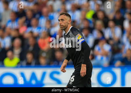 5 août 2019, John Smiths Stadium, Huddersfield, Angleterre, Sky Bet Championship, Huddersfield Town vs Derby County ; Richard Keogh (6) de Derby County durant la partie Crédit : Mark Cosgrove/News Images images Ligue de football anglais sont soumis à licence DataCo Banque D'Images