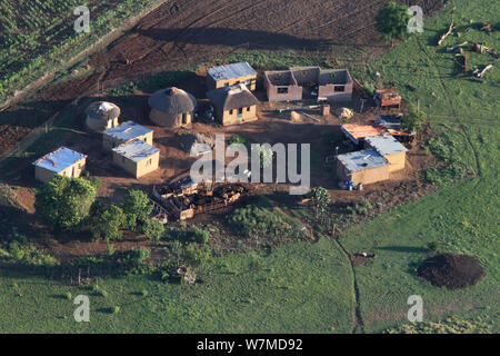 Les travailleurs agricoles de 1350, maisons, Drakensberg, Afrique du Sud Banque D'Images