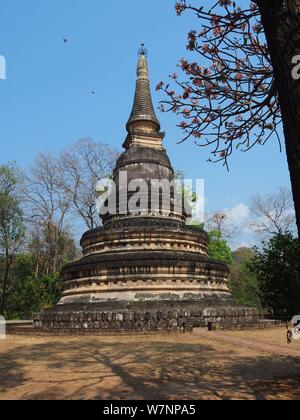 Wat Umong Suan Phutthatham Chaing Mai Banque D'Images