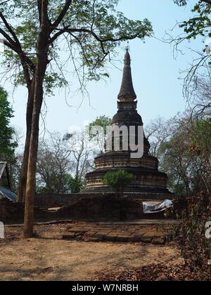 Wat Umong Suan Phutthatham Chaing Mai Banque D'Images