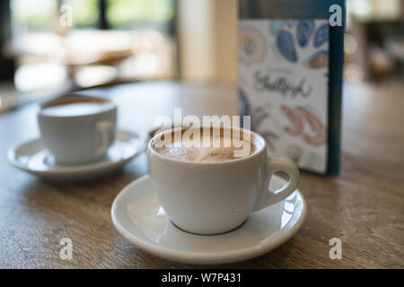 Café à Rick Stein's restaurant Sandbanks Banque D'Images