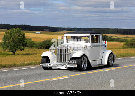 Vaulammi, Finlande. Le 3 août 2019. Essex Blanc Super Six année 1929 voiture de collection sur Maisemaruise 2019 car cruise dans Tawastia proprement dit. Credit : Taina Sohlm Banque D'Images