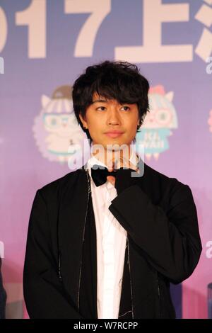 Acteur japonais Takumi Saito assiste au Dîner de bienvenue du Japon la semaine du film pendant le 20ème Festival International du Film de Shanghai à Shanghai, Chine, Banque D'Images