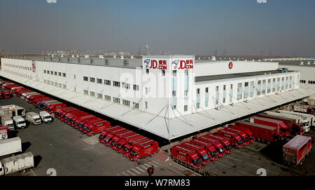 (190807) -- Beijing, 7 août 2019 (Xinhua) -- Photo prise le 4 juin 2019 La Chine montre géant de la vente en ligne en JD.com's 'Asia no1' smart centre logistique à Shenyang, capitale de la province du Liaoning en Chine du nord-est. (Xinhua) Banque D'Images