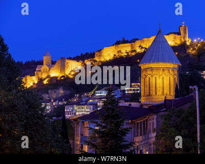 Gorgasali Wachtang-square, forteresse de Narikala et cathédrale arménienne Saint Georges, Tbilissi, Géorgie, Europe Banque D'Images