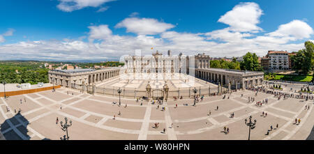 L'antenne horizontale vue panoramique du Palais Royal de Madrid. Banque D'Images