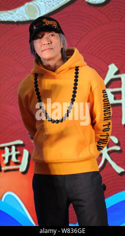 Hong Kong acteur Stephen Chow assiste à un événement promotionnel pour son nouveau film "Voyage à l'Ouest : vaincre les démons' à Shanghai, Chine, 18 Janvier Banque D'Images