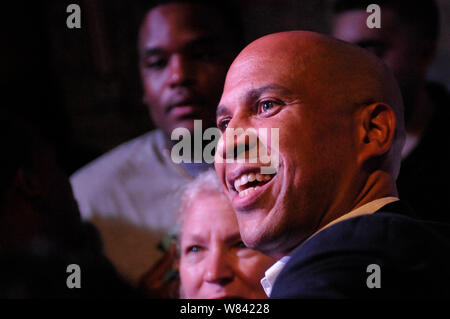 Philadelphia, États-Unis. 07Th Aug 2019. La sénateur Cory Booker (D-NJ), candidat pour l'élection 2020 est titulaire d'un Philadelphie Lieu rassemblement électoral au Fillmore, à Philadelphie, PA., le 7 août 2019. Credit : OOgImages/Alamy Live News Banque D'Images