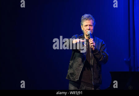 Pianiste de jazz américain Chick Corea parle lors d'un événement d'ouverture pour une succursale de Blue Note Jazz club à Beijing, Chine, 13 septembre 2016. Banque D'Images