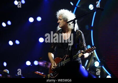 Groupe anglais Reine accomplit pendant le concert à Shanghai, Chine, le 26 septembre 2016. Banque D'Images