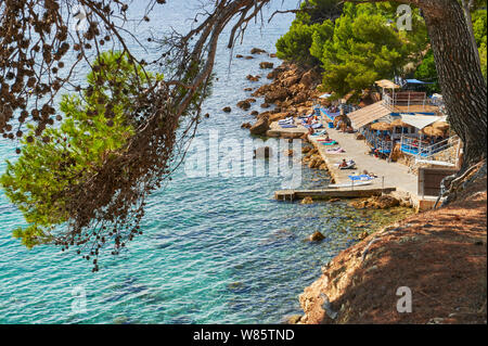 Sanary-sur-Mer (sud-est de la France) : La plage de Portissol Banque D'Images