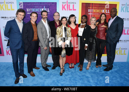 7 août 2019, Los Angeles, Californie, USA : (L-R) Acteurs Jack Davenport, Sam Jaeger, Scott Reid, créateur et producteur exécutif Marc Cherry, acteurs Lucy Liu, Ginnifer Goodwin, Kirby Howell-Baptiste, Sadie Calvano, Alexandra Daddario et Kevin Daniels assiste à la première de CBS tous les access' ''Pourquoi les femmes tuer' (image Crédit : © Bennight/Zuma sur le fil) Banque D'Images