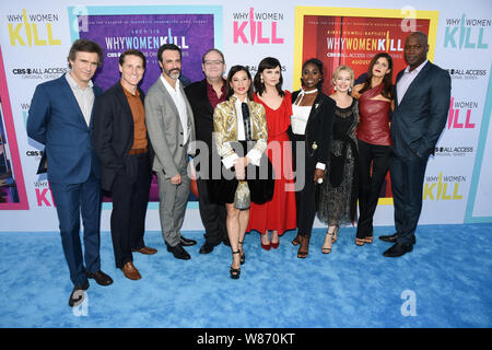 7 août 2019, Los Angeles, Californie, USA : (L-R) Acteurs Jack Davenport, Sam Jaeger, Scott Reid, créateur et producteur exécutif Marc Cherry, acteurs Lucy Liu, Ginnifer Goodwin, Kirby Howell-Baptiste, Sadie Calvano, Alexandra Daddario et Kevin Daniels assiste à la première de CBS tous les access' ''Pourquoi les femmes tuer' (image Crédit : © Bennight/Zuma sur le fil) Banque D'Images