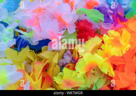 Belles couleurs de fleurs en plastique. Des fleurs colorées, des fleurs colorées peut être utilisé comme un fond d'image parfaite. Des fleurs décoratives. Ab Banque D'Images