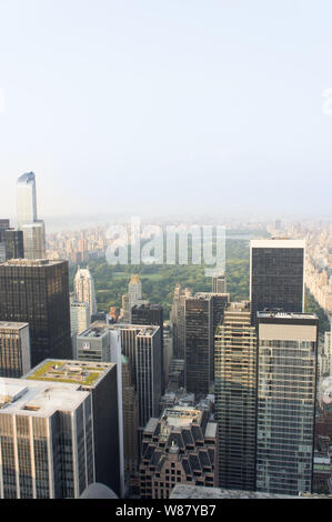 Vue de jour de Central Park à partir du haut de la roche, New York Banque D'Images