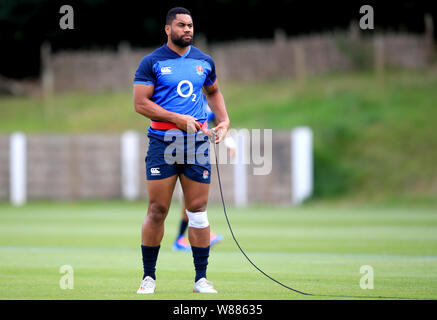 Joe l'Angleterre Cokanasiga lors d'une session de formation à Pennyhill Park, Surrey. Banque D'Images