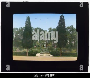 Loupe, Walter Jennings house, Cold Spring Harbor, New York. Avis d'un lecteur à jardin en contrebas Banque D'Images