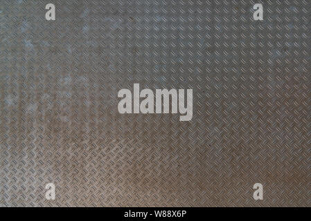 Aluminium, acier ou plaque de métal de bord. Les vieux panneaux d'aluminium avec motif en zigzag. Banque D'Images