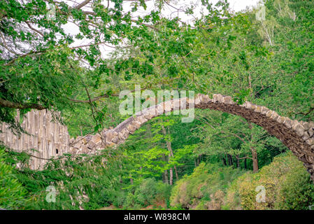 Rakotz Bridge, Azalée et Rhododendron Park à Kromlau Banque D'Images